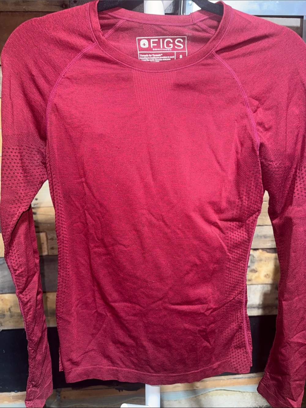 FIGS Women’s Long-Sleeve Performance Tee — Burgundy